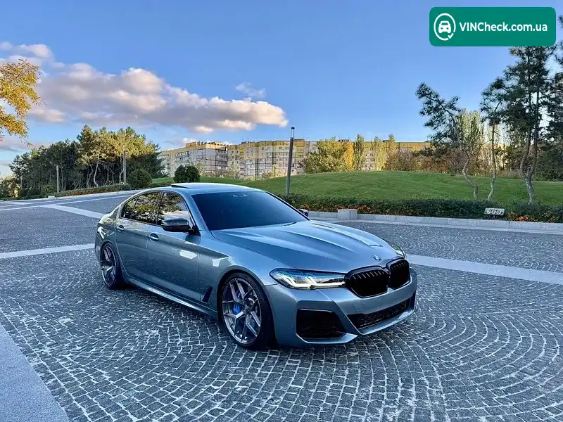 BMW 5 Series 2018, фото з оголошення 2 з 16, VIN WBAJE7C5XKWW03248