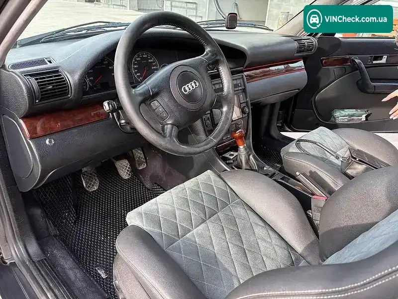 Audi 100 1993, фото з оголошення 2 з 14, VIN WAUZZZ4AZPN085596
