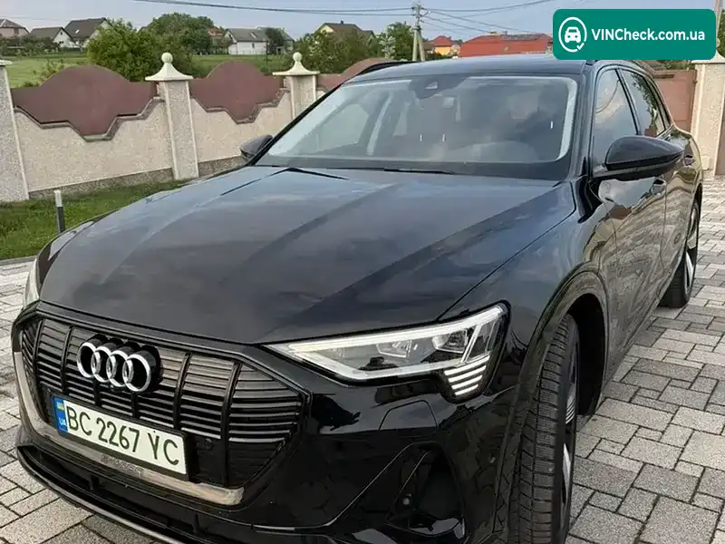 Audi e-tron 2021, фото з оголошення 2 з 20, VIN WA1LAAGE4NB008772
