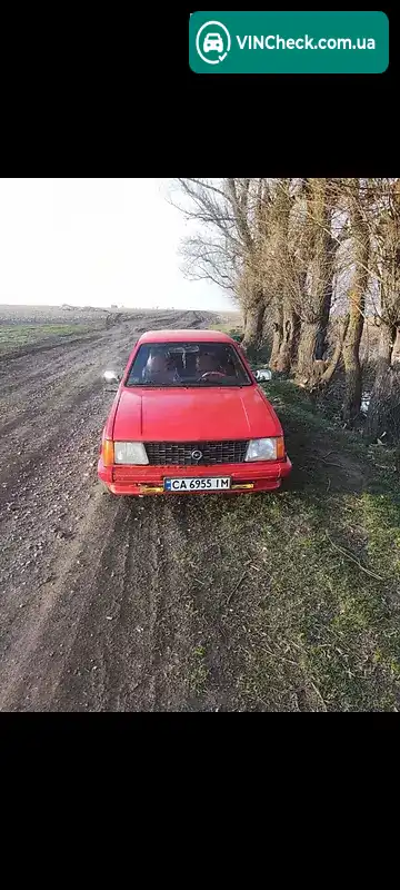Opel Kadett 1983, фото з оголошення 2 з 7, VIN W0L000033E5050276