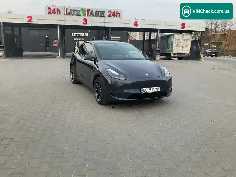 Tesla Model Y 2024, фото з оголошення 1 з 10, VIN 7SAYGDEE3RF200933