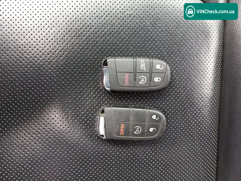 Jeep Compass 2019, фото з оголошення 2 з 20, VIN 3C4NJDCB8KT775644