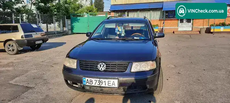 Volkswagen Passat 1998, фото з оголошення 1 з 18, VIN WVWZZZ3BZXE230989