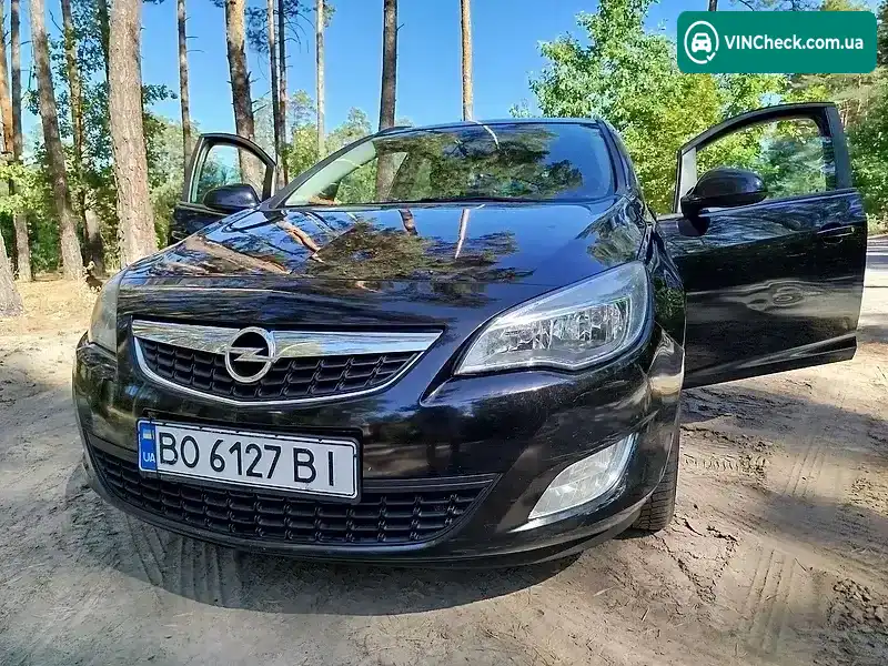 Opel Astra 2011, фото з оголошення 2 з 20, VIN W0LPD8EN4B8083053