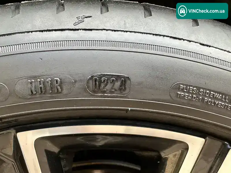 Volvo V60 2019, фото з оголошення 2 з 21, VIN YV1ZWA8UDL1372572