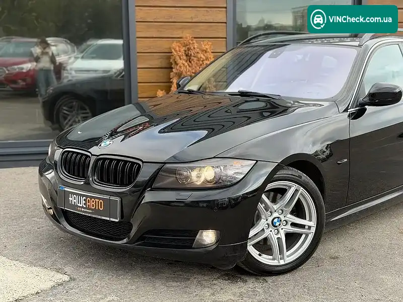 BMW 3 Series 2010, фото з оголошення 2 з 20, VIN WBAUX31030A711132