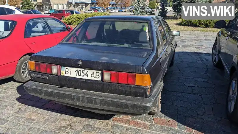 Volkswagen Passat 1987, фото з оголошення 2 з 5, VIN WVWZZZ32ZHE146026