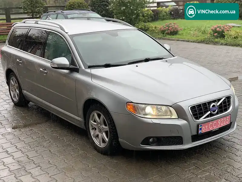 Volvo V70 2010, фото з оголошення 1 з 20, VIN YV1BM7652A1162304