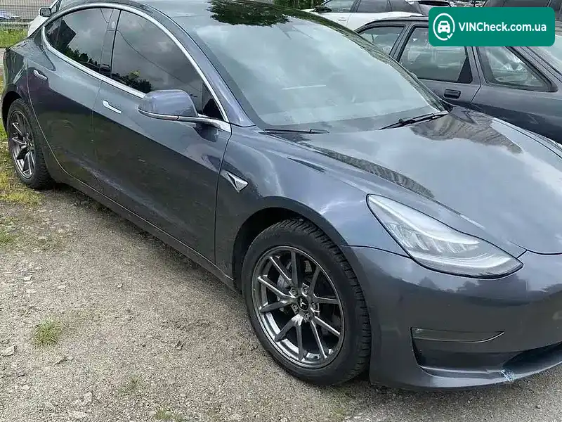 Tesla Model 3 2019, фото з оголошення 2 з 4, VIN 5YJ3E1EA6LF597120