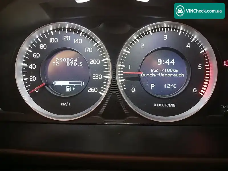 Volvo V70 2011, фото з оголошення 2 з 20, VIN YV1BW5250B1208766
