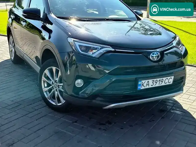 Toyota RAV4 2017, фото з оголошення 2 з 20, VIN JTMDJREV9HD123906