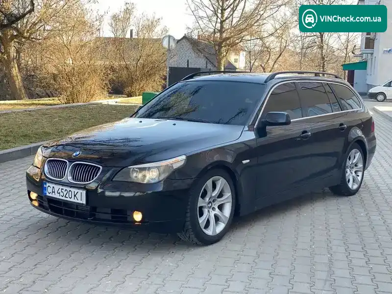 BMW 5 Series 2004, фото з оголошення 2 з 19, VIN WBANJ710X0B513770