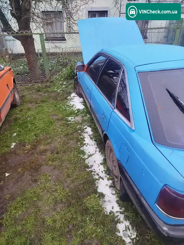 Mazda 626 1987, фото з оголошення 2 з 10, VIN JMZGD14D201120142