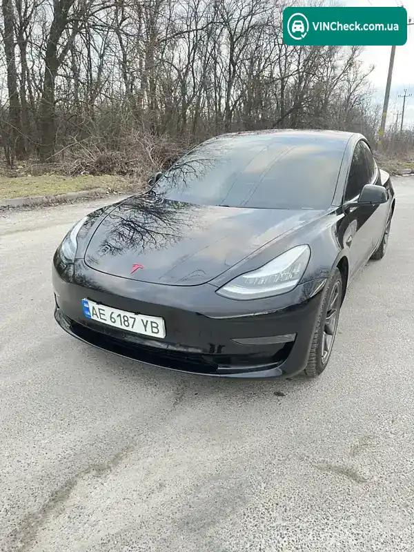 Tesla Model 3 2019, фото з оголошення 1 з 21, VIN 5YJ3E1EAXKF305824