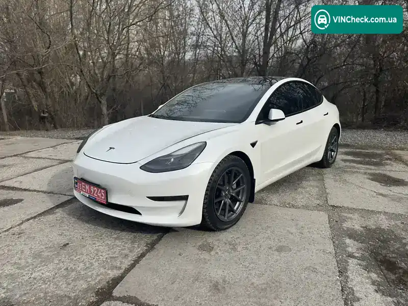 Tesla Model 3 2021, фото з оголошення 1 з 19, VIN 5YJ3E1EAXMF031639