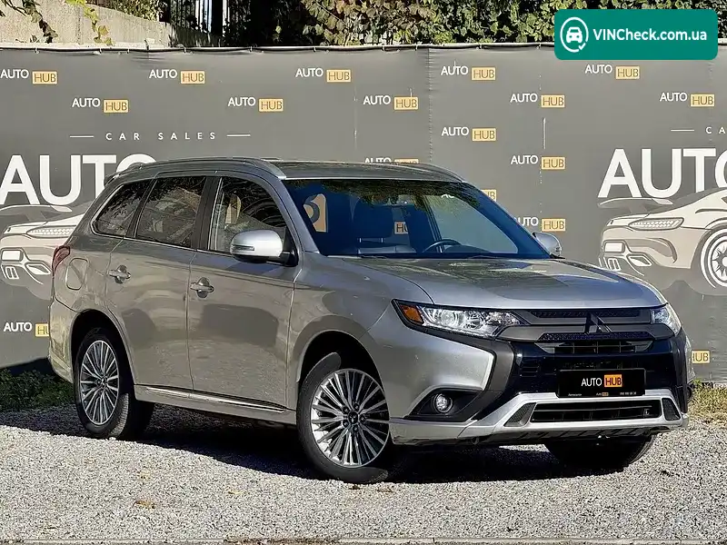 Mitsubishi Outlander 2018, фото з оголошення 1 з 20, VIN JA4J24A58KZ035670