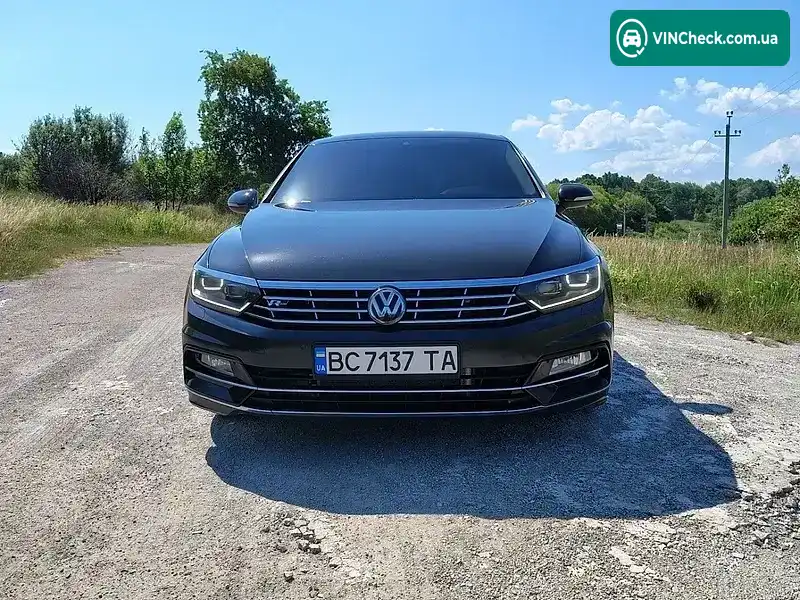 Volkswagen Passat 2019, фото з оголошення 2 з 21, VIN WVWZZZ3CZKE082450