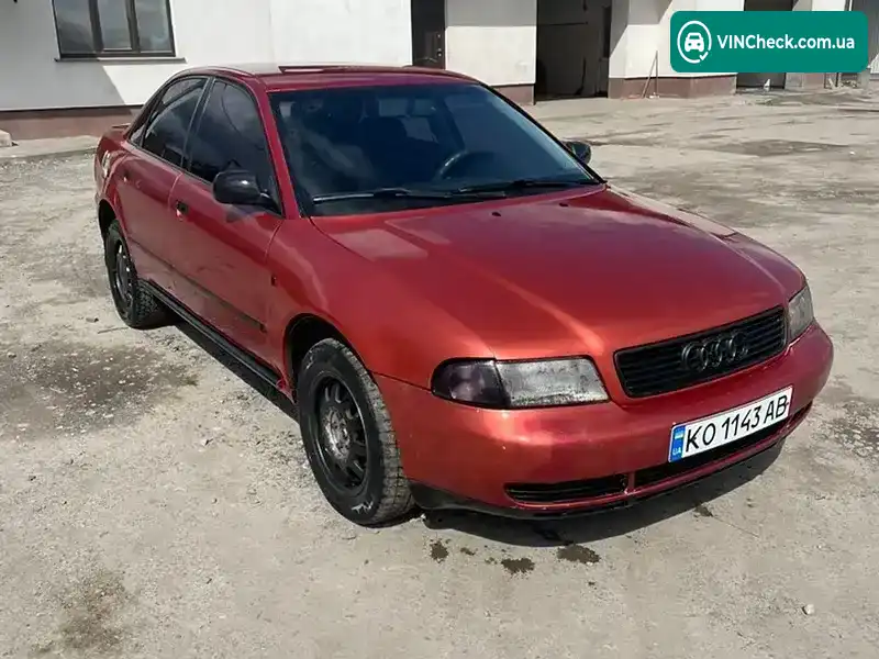 Audi A4 1996, фото з оголошення 2 з 13, VIN WAUZZZ8DZTA072067