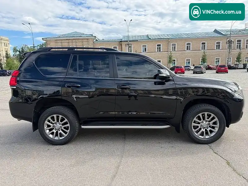 Toyota Land Cruiser Prado 2019, фото з оголошення 1 з 20, VIN JTEBU3FJX0K172048