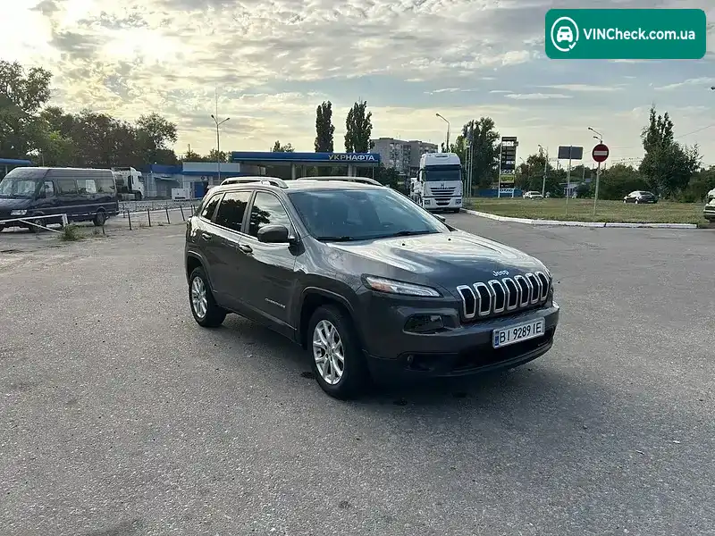 Jeep Cherokee 2017, фото з оголошення 2 з 14, VIN 1C4PJLLBXJD604515