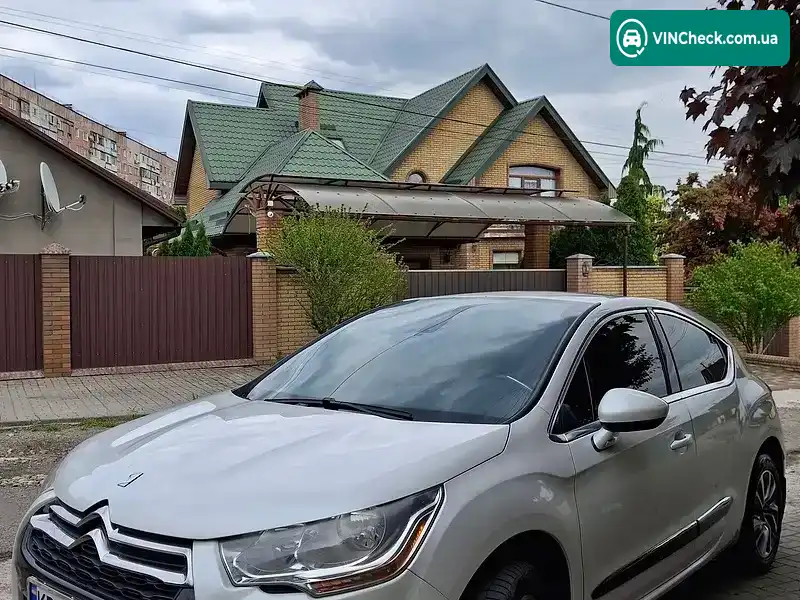 Citroen DS4 2013, фото з оголошення 2 з 20, VIN VF7NX5FEADY524315