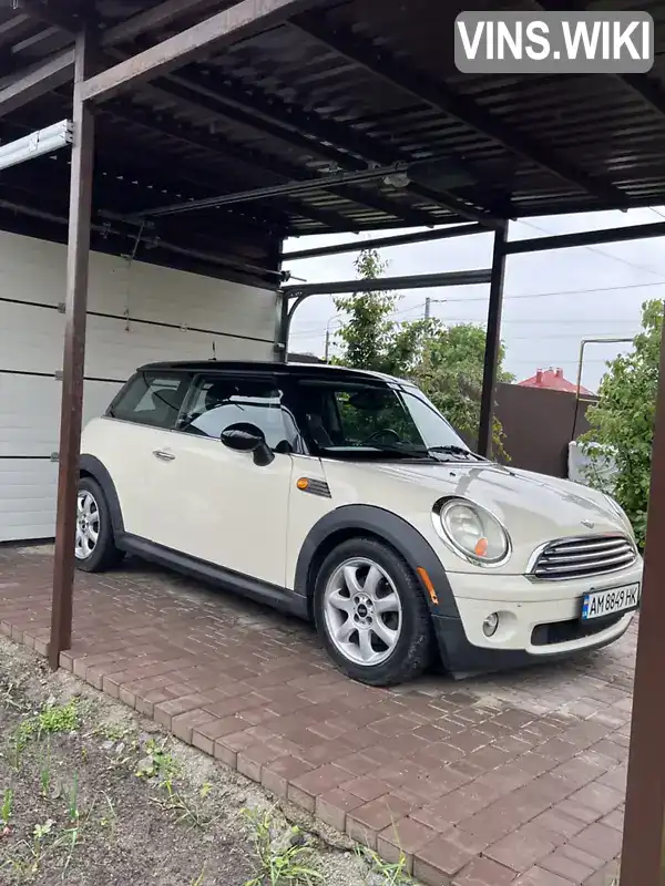MINI Hatch 2010, фото з оголошення 1 з 15, VIN WMWMF3C54ATZ62582