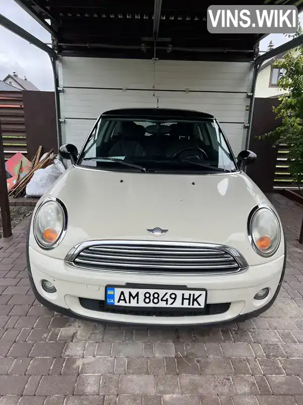MINI Hatch 2010, фото з оголошення 2 з 15, VIN WMWMF3C54ATZ62582