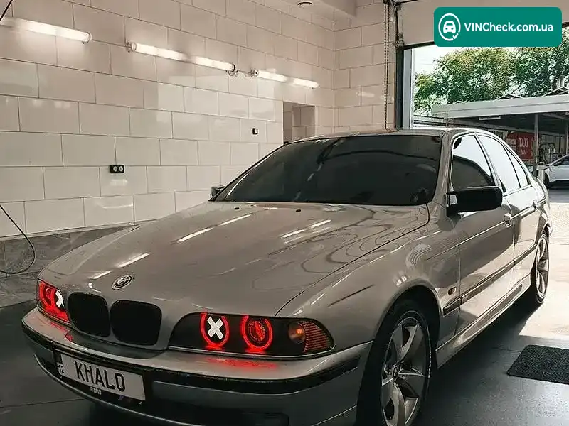 BMW 5 Series 2000, фото з оголошення 1 з 14, VIN WBADL81020GX37792