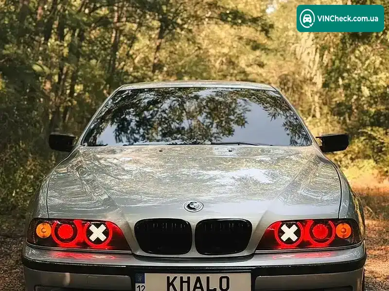 BMW 5 Series 2000, фото з оголошення 2 з 14, VIN WBADL81020GX37792