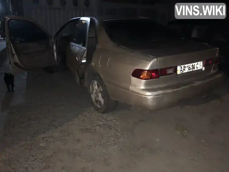 Toyota Camry 2001, фото з оголошення 2 з 4, VIN JT2BG22K610561845