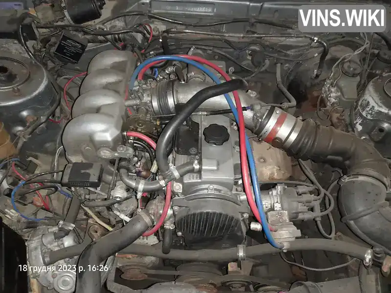 Mazda 929 1988, фото з оголошення 2 з 5, VIN JMZHC123200101745