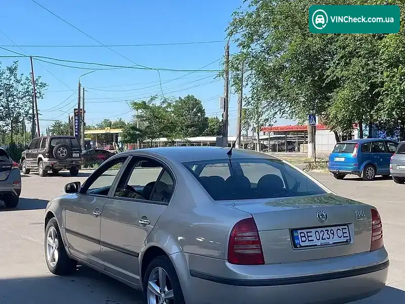 Skoda Superb 2005, фото з оголошення 2 з 9, VIN Y6UDL23UX6B046340