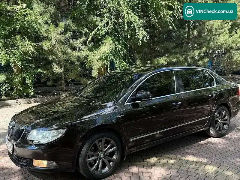 Skoda Superb 2013, фото з оголошення 1 з 20, VIN TMBAB93TXDB300518
