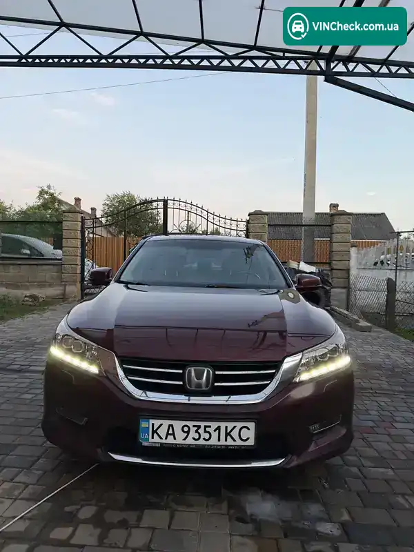 Honda Accord 2013, фото з оголошення 1 з 21, VIN 1HGCR3680DA700130