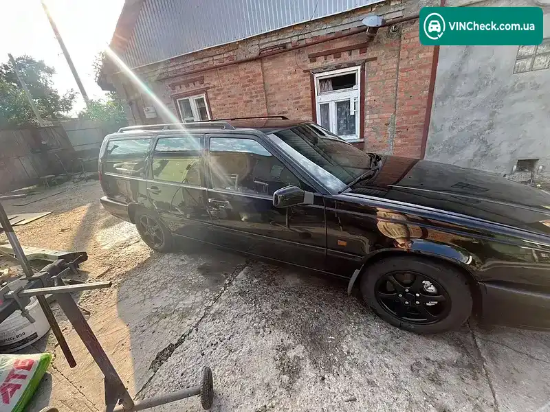 Volvo 850 1992, фото з оголошення 2 з 5, VIN YV1LS5506N2009052