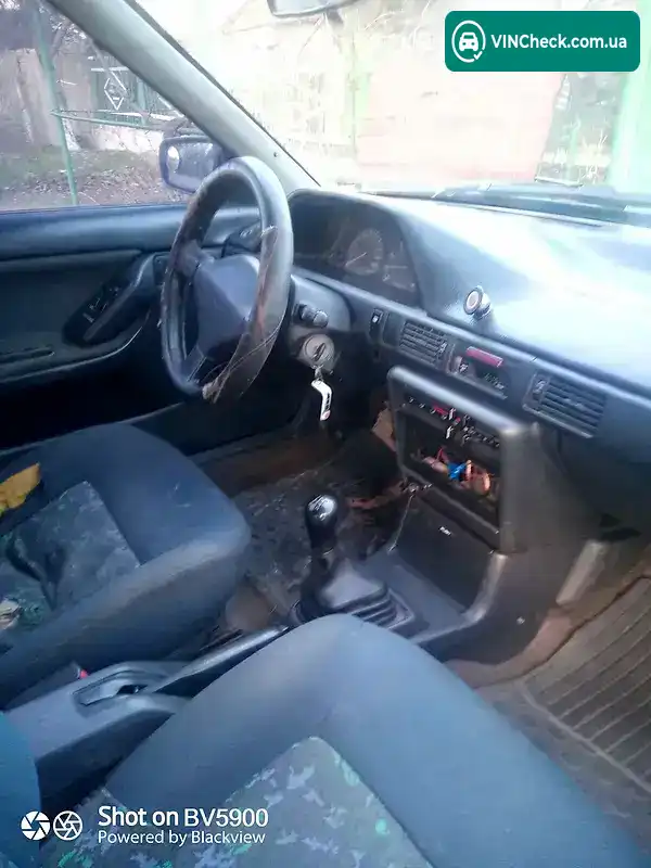 Mazda 323 1994, фото з оголошення 2 з 9, VIN JMZBG13C200801872