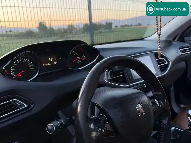 Peugeot 308 2015, фото з оголошення 2 з 8, VIN VF3LCBHZHFS271066