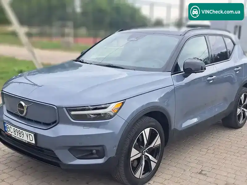 Volvo XC40 2021, фото з оголошення 2 з 19, VIN YV4ED3UR2M2573980