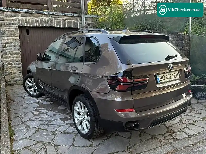 BMW X5 2010, фото з оголошення 2 з 4, VIN 5UXZV4C53BL404353