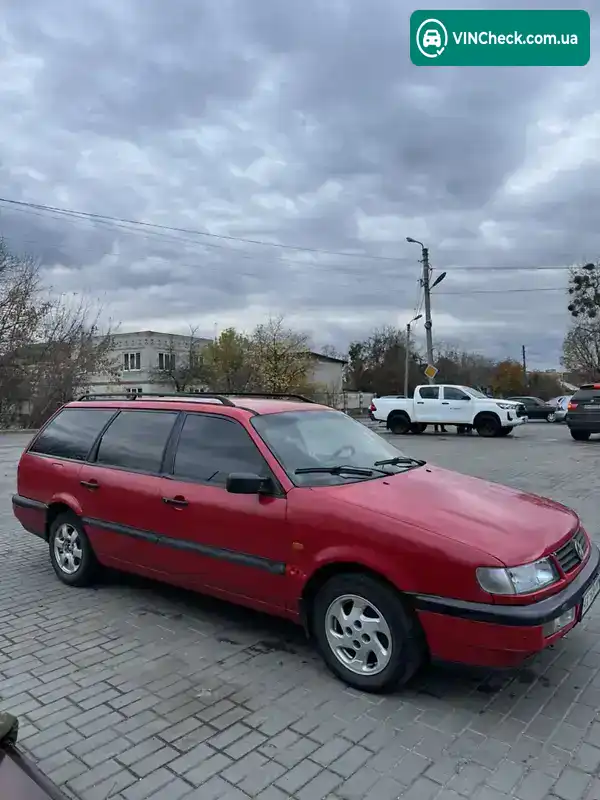 Volkswagen Passat 1996, фото з оголошення 1 з 9, VIN WVWZZZ3AZTE111975