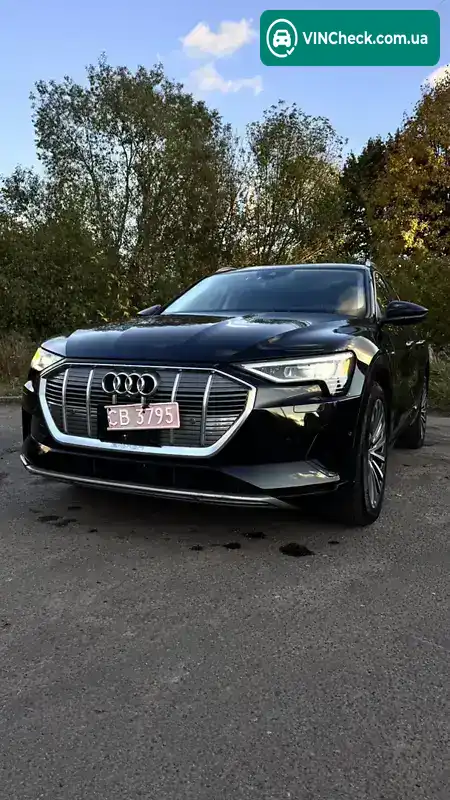 Audi e-tron 2019, фото з оголошення 2 з 19, VIN WA1VABGE5KB019242