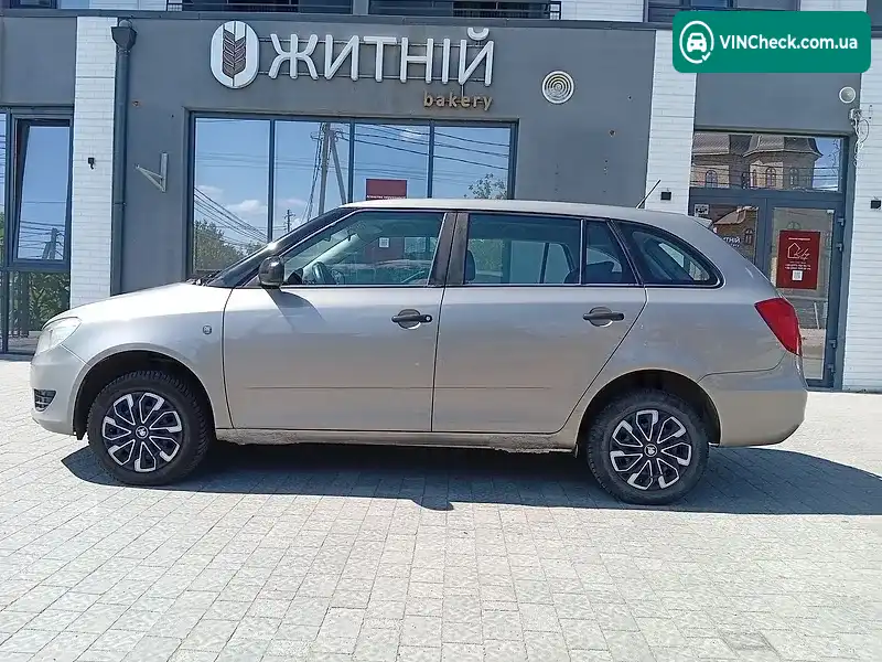 Skoda Fabia 2010, фото з оголошення 1 з 20, VIN TMBJH25J0B3094554