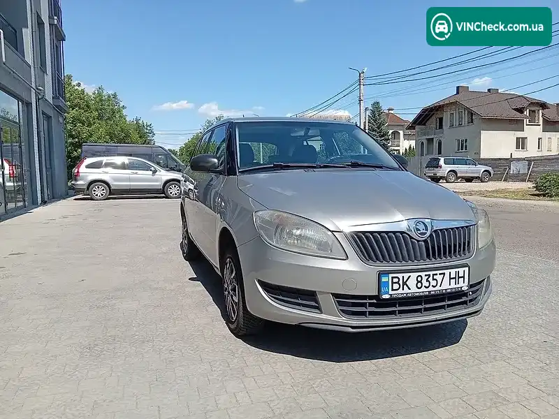 Skoda Fabia 2010, фото з оголошення 2 з 20, VIN TMBJH25J0B3094554