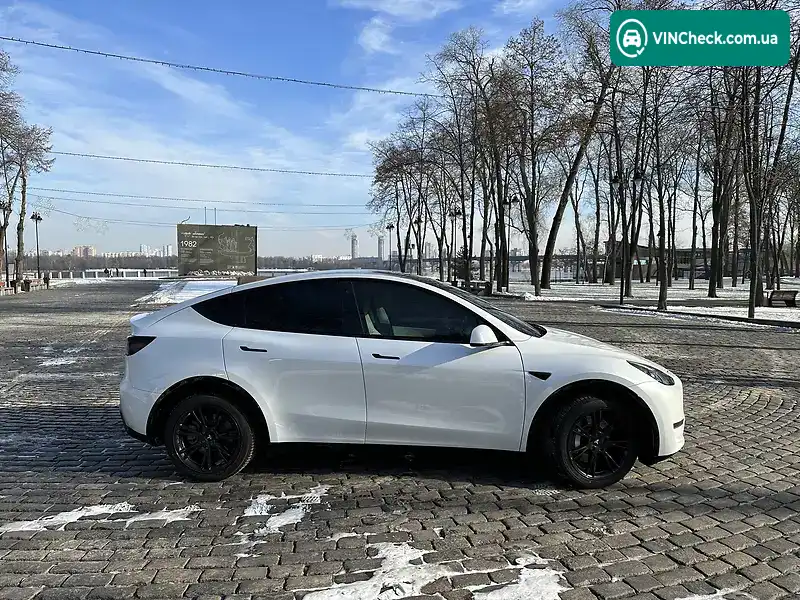 Tesla Model Y 2020, фото з оголошення 2 з 12, VIN 5YJYGDEE0LF023603
