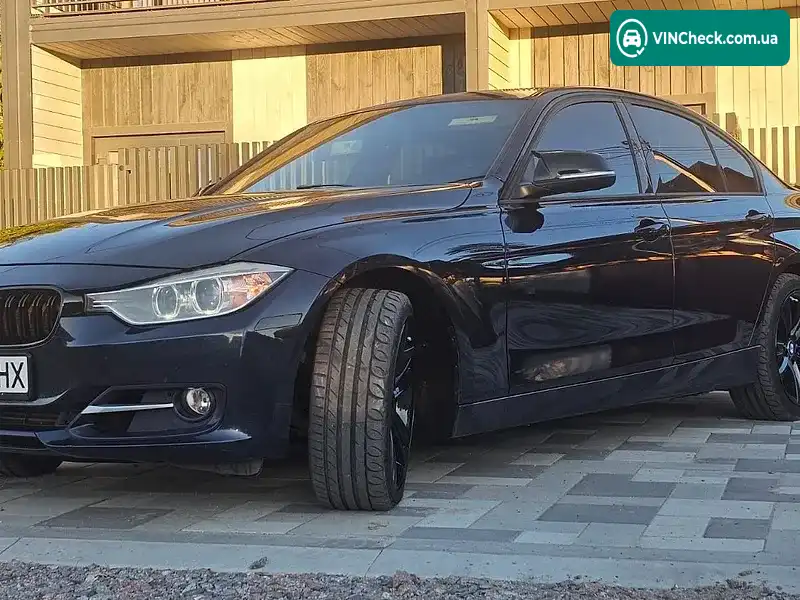 BMW 3 Series 2013, фото з оголошення 2 з 20, VIN WBA3B3C51DF542921