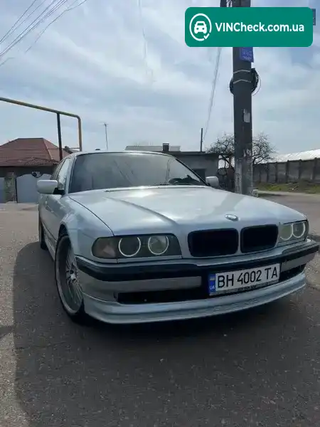 BMW 7 Series 1995, фото з оголошення 1 з 17, VIN WBAGF61090DG36861