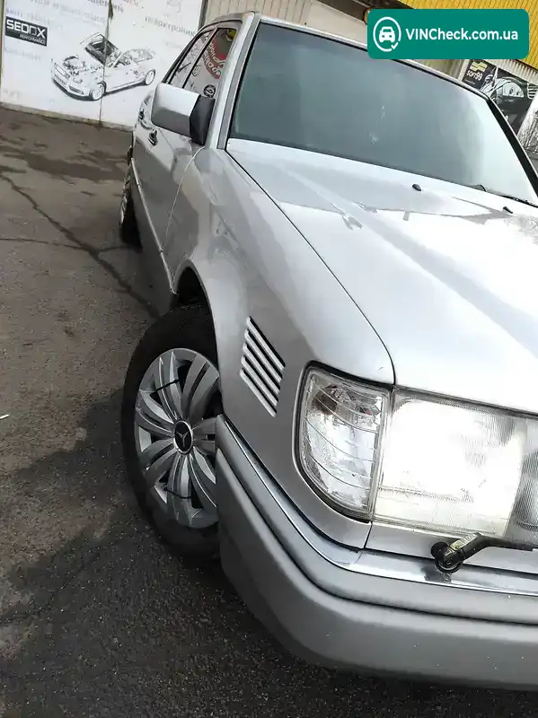 Mercedes-Benz E-Class 1994, фото з оголошення 2 з 19, VIN WDB1241261J076698