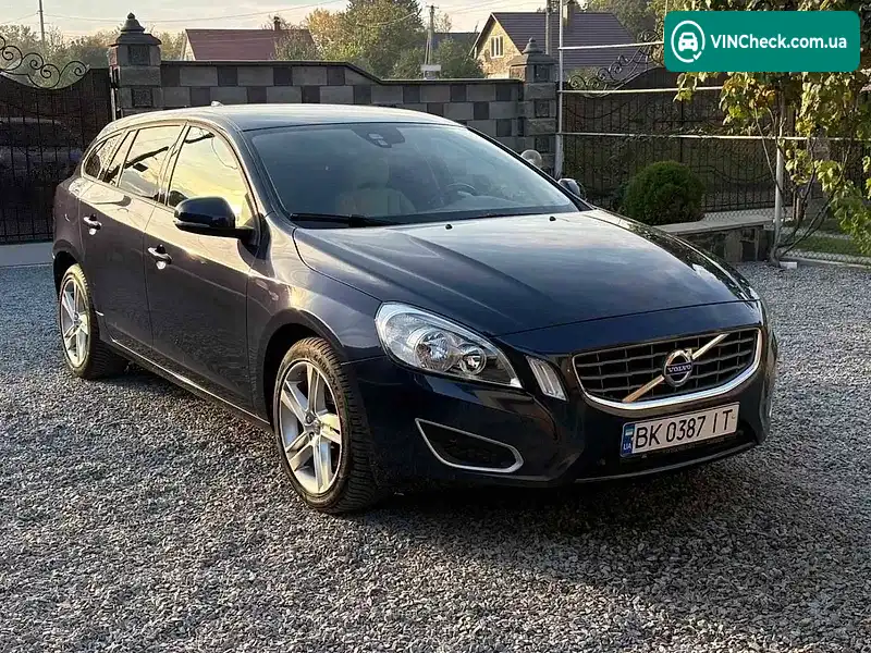 Volvo V60 2011, фото з оголошення 2 з 20, VIN YV1FW8850C1038375