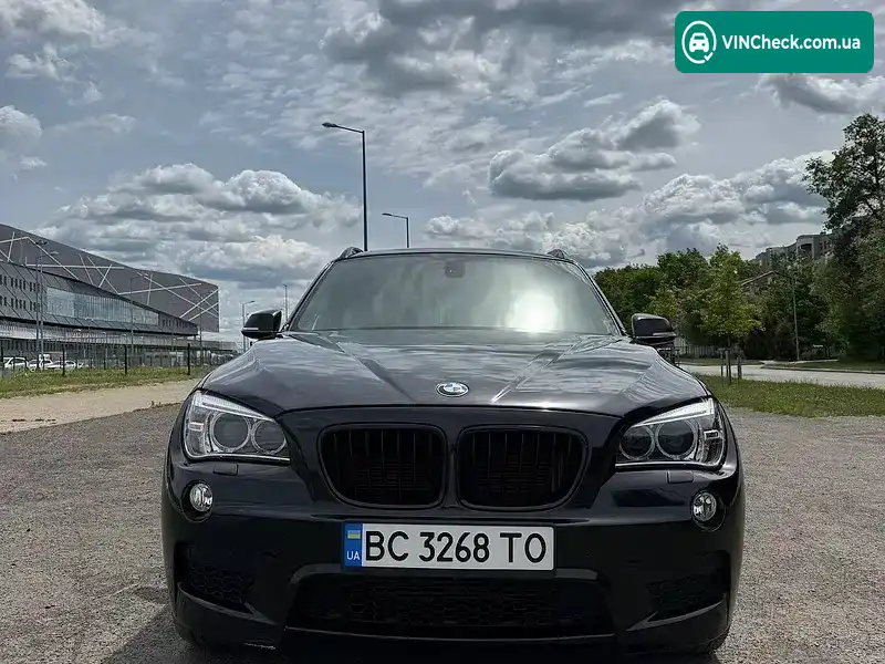 BMW X1 2013, фото з оголошення 2 з 21, VIN WBAVP91090VV39091