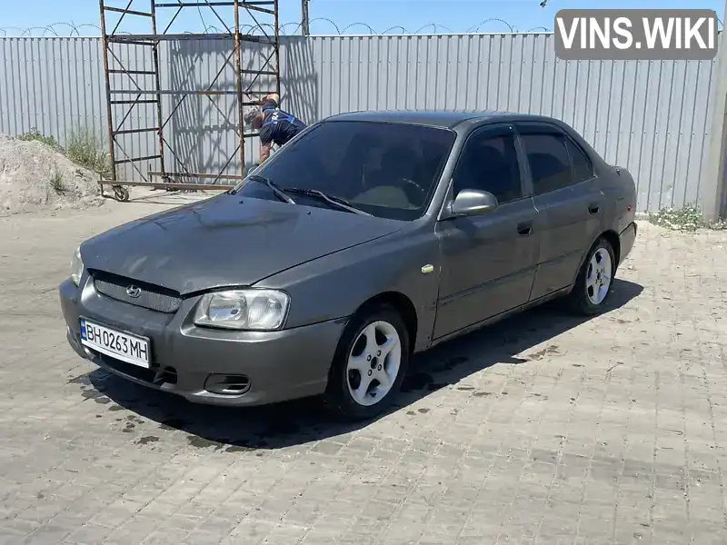 Hyundai Accent 2002, фото з оголошення 2 з 16, VIN KMHCG45C32U304322